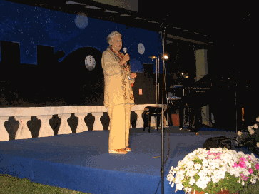 lu10p.jpg (29324 byte)
